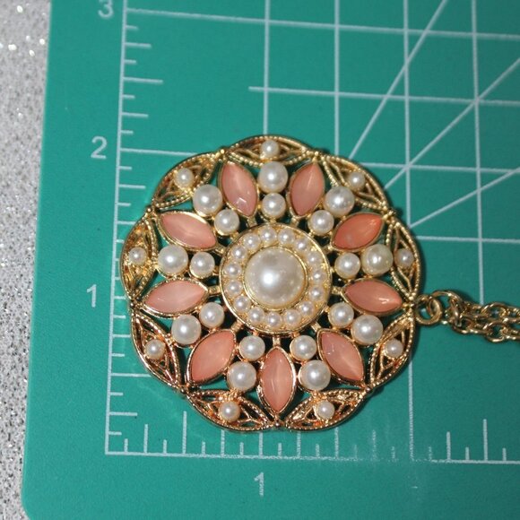 Pearl and Pink Circular Pendant on Golden Chain Necklace - Picture 3 of 9